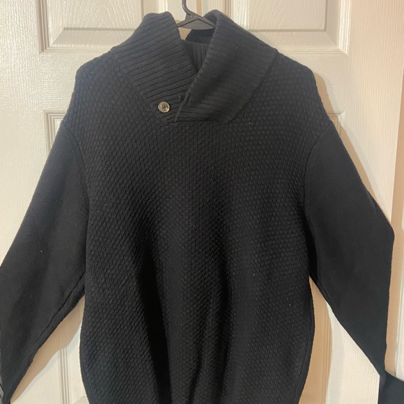Old Navy Men’s Large Black Sweater - Picture 2 of 4